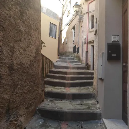 Le Grotte Apartment *